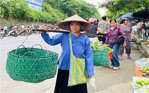 Đậm chất quê nơi chợ phiên Hà Giang
