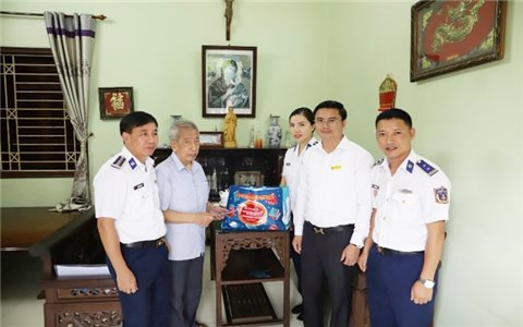 Cảnh sát biển Việt Nam với đồng bào DTTS, tôn giáo: Lan tỏa yêu thương trên đất Bình Minh