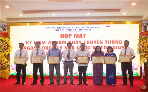 Cán bộ làm công tác tôn giáo cần sâu sát, đồng hành với đồng bào các tôn giáo
