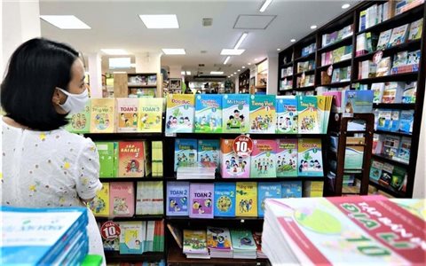 Sách giáo khoa hiện hành có được sử dụng trong năm học 2025-2026?