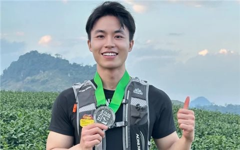 “Đóng viện phí cho người lạ” – khi một trào lưu trở thành lối sống nhân ái