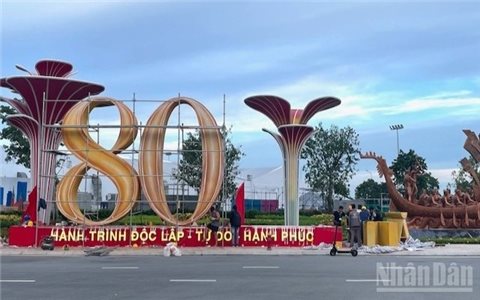 Gấp rút chuẩn bị các hoạt động phục vụ Triển lãm thành tựu Đất nước