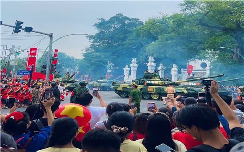 Yêu nước phải ngay từ những hành động nhỏ...