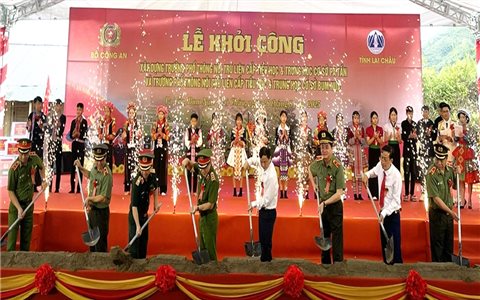 Xây dựng 2 công trình trường học trên xã biên giới Lai Châu
