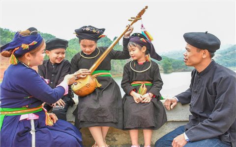 Đàn tính “đứa con tinh thần” của người Tày Lào Cai