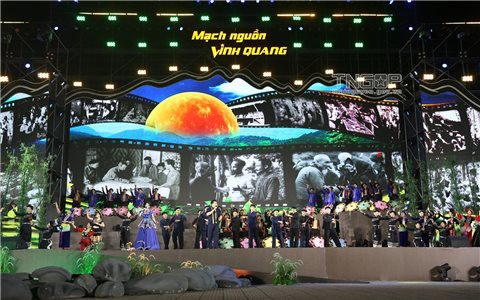 Chương trình nghệ thuật đặc biệt “Mạch nguồn vinh quang”