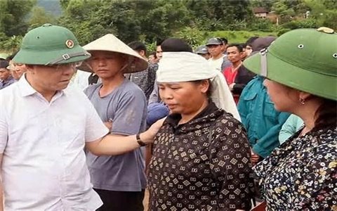 Phó Thủ tướng Lê Thành Long kiểm tra tình hình khắc phục hậu quả mưa lũ tại Sơn La