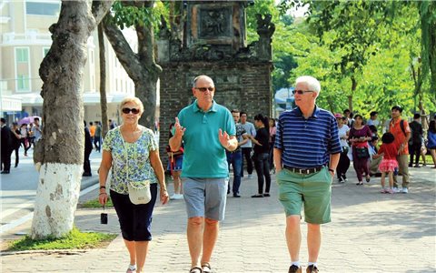 7 tháng Việt Nam đón 12,23 triệu khách quốc tế