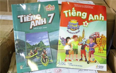 Triệt phá đường dây sản xuất, buôn bán sách giáo khoa giả có quy mô lớn