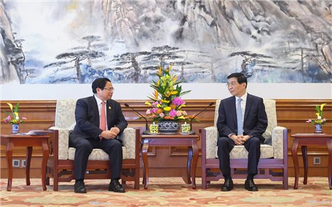 Thủ tướng Phạm Minh Chính hội kiến Chủ tịch Chính hiệp toàn quốc Trung Quốc