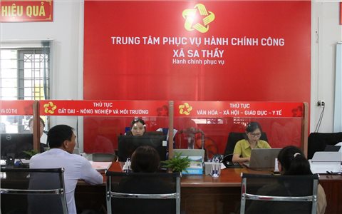 Quảng Ngãi: Cử cán bộ về tại trụ sở các xã cũ, giải quyết kịp thời thủ tục hành chính cho đồng bào DTTS