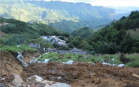Lào Cai: Sớm có giải pháp bảo đảm an toàn cho các hộ dân thôn Lồ Cố Chin