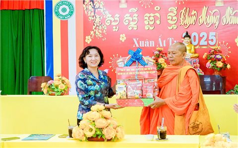 An Giang: Lãnh đạo tỉnh thăm, chúc mừng Lễ Sene Dolta năm 2025