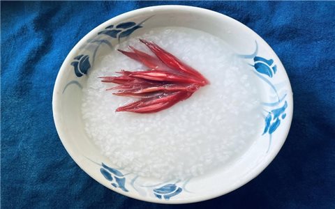 “Chí cống” sản vật của núi rừng và sự sáng tạo ẩm thực của người Mông