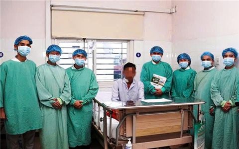 Bệnh viện Trung ương Huế thực hiện thành công ca cắt thận đa nang và ghép thận đồng thời đầu tiên tại Việt Nam