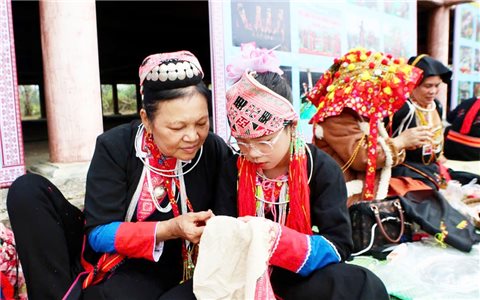 Quảng Ninh chi gần 130 tỷ đồng phát triển làng nghề gắn với du lịch