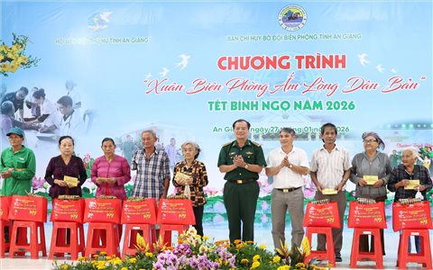 An Giang: Trao nhiều phần quà hỗ trợ đồng bào biên giới dịp Tết Nguyên đán 2026