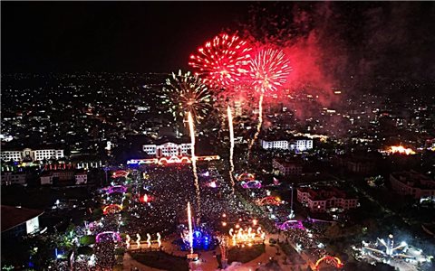 Cà Mau, Đồng Tháp tổ chức bắn pháo hoa đón giao thừa Xuân Bính Ngọ tại nhiều điểm