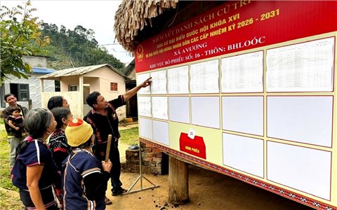 Đồng bào biên giới trước ngày hội lớn