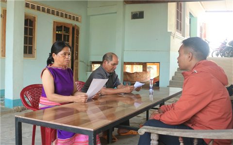 Những “cánh tay" nối dài đưa thông điệp bầu cử đến đồng bào