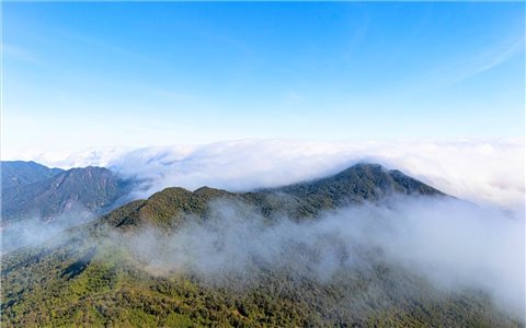 Đồng bào Xơ Đăng khai phá tuyệt tác nơi mây ngàn Đăk Sao