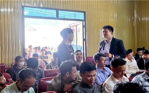 Đưa việc làm lên “cổng trời” Mường Lống