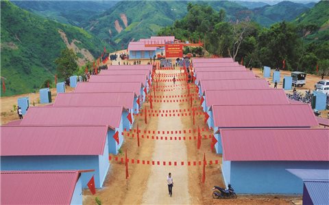 Cuộc sống mới ở Háng Pu Xi