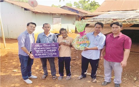 Cán bộ thôn - Việc khó không né, việc dân cần không chờ