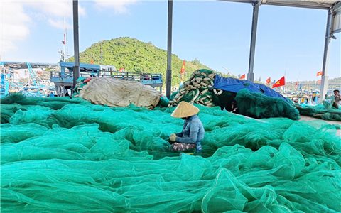 Gia Lai: Siết chặt quản lý tàu cá và hỗ trợ chuyển đổi nghề cho ngư dân