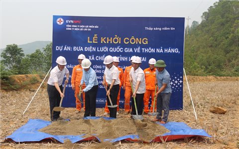 Khởi công xây dựng công trình đưa điện lưới quốc gia về thôn khó khăn nhất tỉnh Lào Cai