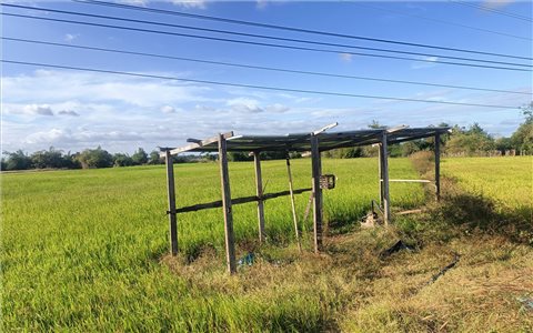 Nông dân xã Ea Rốk khoan giếng, lắp pin năng lượng mặt trời tại ruộng