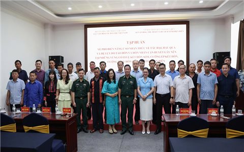 Nâng cao nhận thức về tác hại của tảo hôn, hôn nhân cận huyết thống cho cán bộ thôn, bản