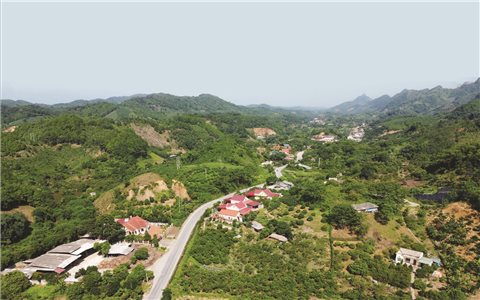 Người có uy tín góp phần “gỡ khó” trong triển khai chính sách tại cơ sở
