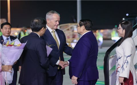 Thủ tướng Phạm Minh Chính tới Melbourne, bắt đầu tham dự Hội nghị Cấp cao ASEAN – Australia và thăm chính thức Australia