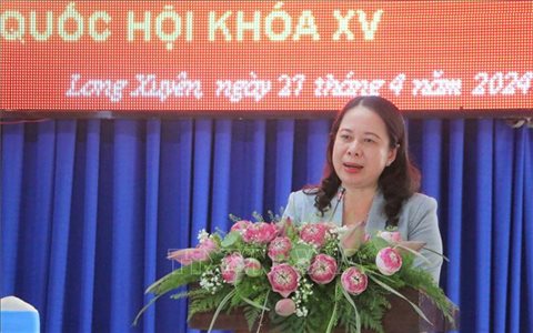Quyền Chủ tịch nước Võ Thị Ánh Xuân tiếp xúc cử tri tại An Giang