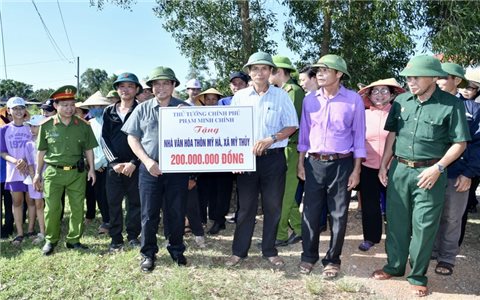 Thủ tướng Phạm Minh Chính thăm Trung tâm Công tác xã hội tỉnh Quảng Bình