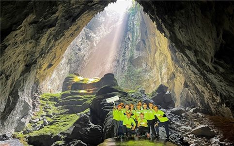 Hiệp hội Nghiên cứu hang động Hoàng gia Anh hợp tác, khảo sát hang động ở Quảng Bình