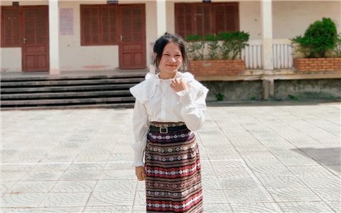 Cao Thị Lệ Hằng - Nữ sinh người Rục đầu tiên trúng tuyển đại học