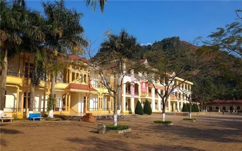 Sơn La: Tạm giữ đối tượng nghi bỏ thuốc trừ sâu vào thức ăn của học sinh
