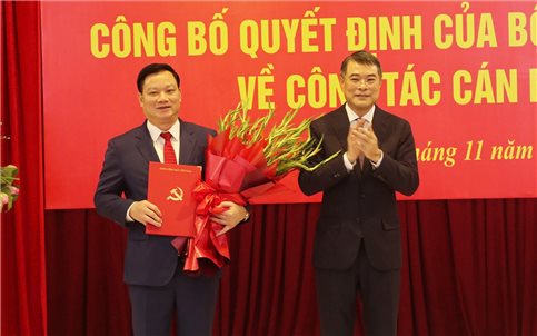 Bộ Chính trị chỉ định ông Nguyễn Khắc Thận làm Bí thư Tỉnh ủy Nghệ An