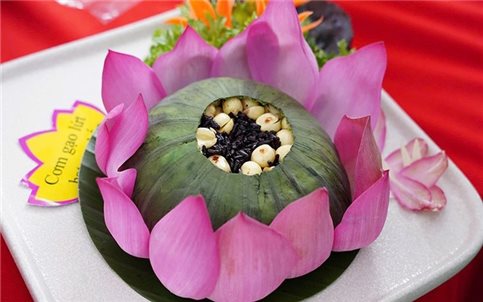 Xác lập kỷ lục Việt Nam 200 món chay từ sen
