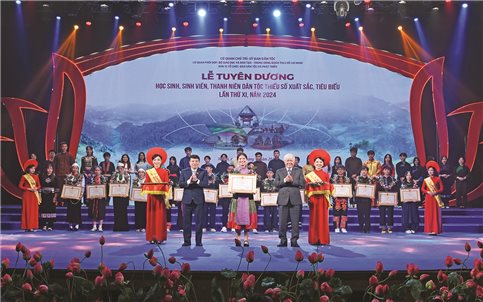 Tỏa sáng niềm tin, lan tỏa khát vọng ở vùng khó