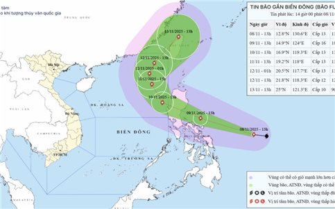 Siêu bão Fung-Wong vào Biển Đông sáng 10/11: Di chuyển trái quy luật, sức gió giật cấp 16