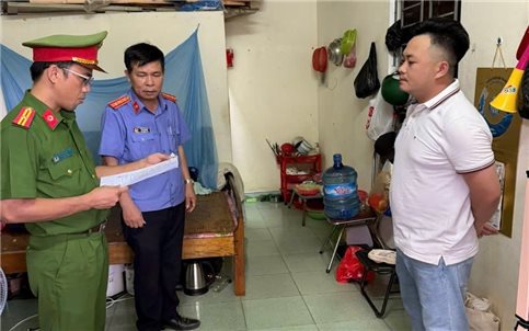 Vờ mượn 3,7 tỷ đồng để đáo hạn ngân hàng rồi chiếm đoạt