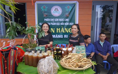 Kon Tum: Xã Tê Xăng tổ chức Phiên chợ sâm Ngọc Linh và các sản phẩm đặc trưng