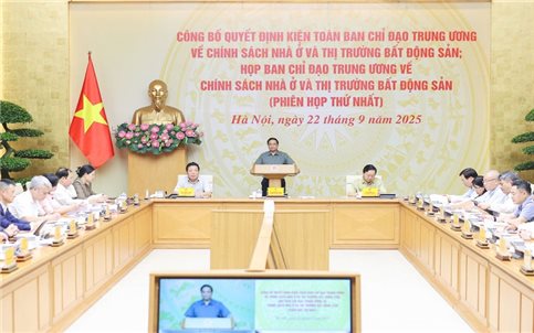 Thủ tướng: Tăng nguồn cung, giảm chi phí, đưa giá bất động sản về mức phù hợp