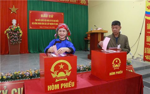 Đồng bào DTTS gửi gắm niềm tin, trách nhiệm qua từng lá phiếu