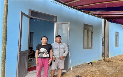 Đồng bào Xơ Đăng tái thiết cuộc sống trên vùng đất lở Trà Tân