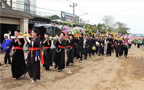 Hội tụ sắc màu văn hóa ở Lễ hội dân gian Việt Bắc trên Tam Giang