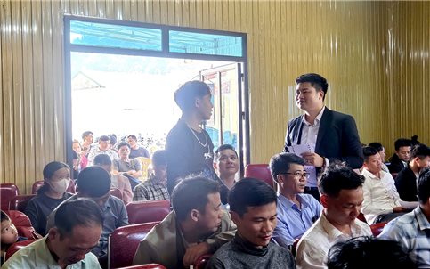 Đưa việc làm lên “cổng trời” Mường Lống